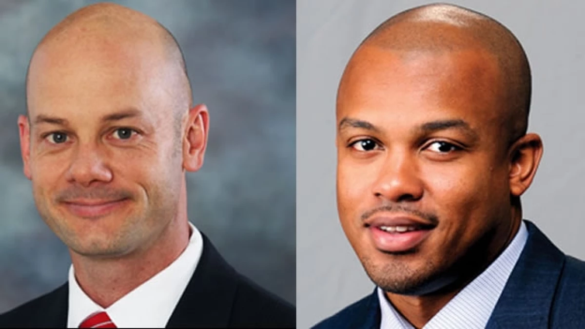 Aaron Leetch (izquierda) y Torrey Ward, integrantes del departamento deportivo de la Universidad Estatal de Illinois, murieron tras estrellarse una avioneta