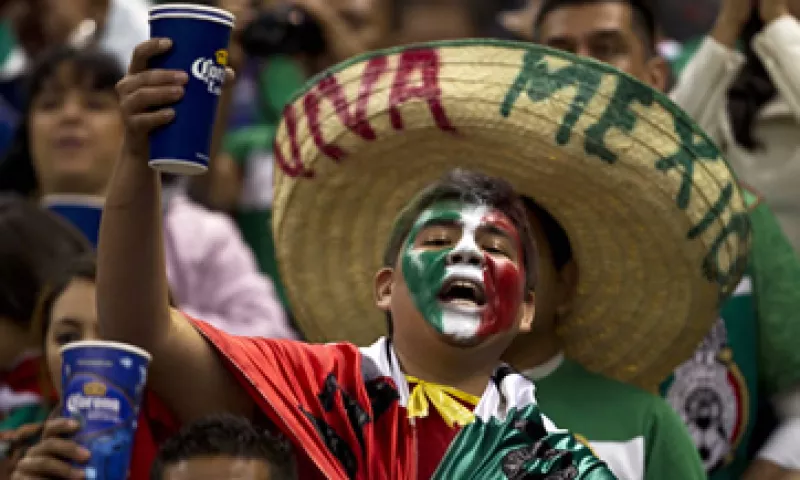 El alimento predilecto de los mexicanos cuando juega su selección es la pizza. (Foto: AP)