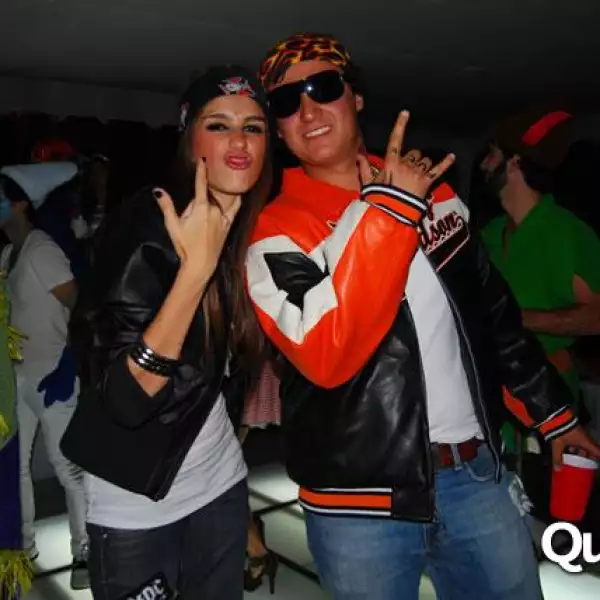 Fiesta de disfraces de parejas