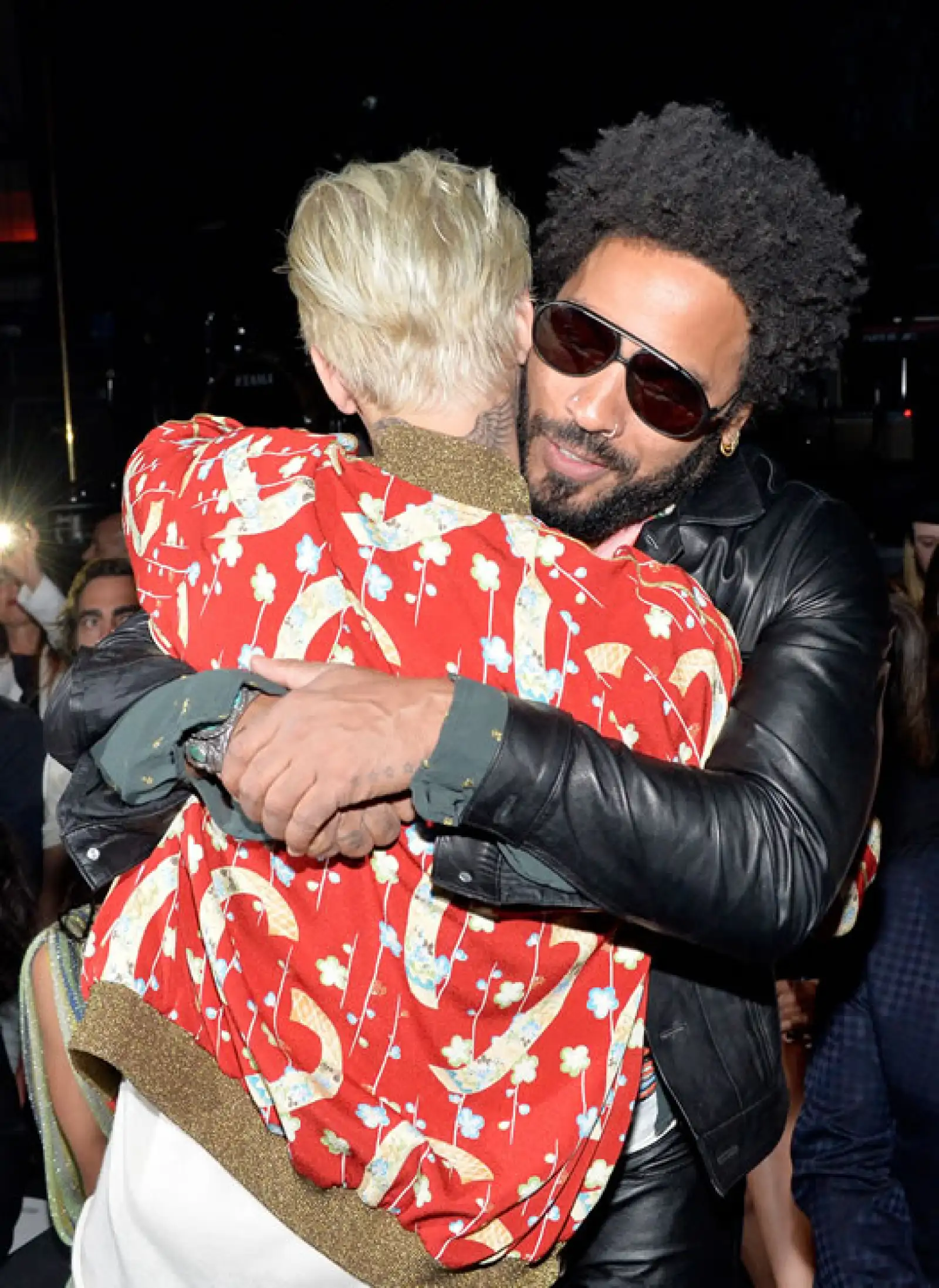 Y abrazar a Lenny Kravitz.