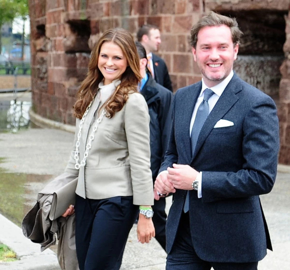 A tres meses de haberse casado con el empresario Chris O´Neil, la princesa dio la buena noticia mediante su Facebook. El primogénito nacerá en marzo de 2014.