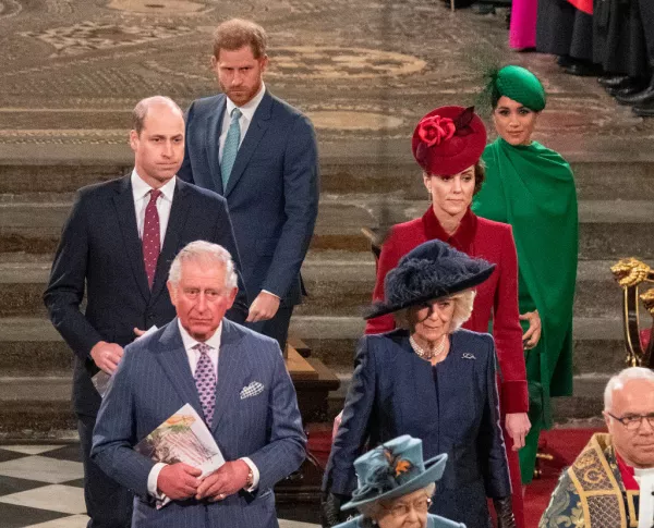 Príncipe Harry, Meghan Markle, príncipe William, Kate Middleton, príncipe Carlos y Camila Parker