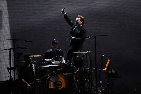 U2