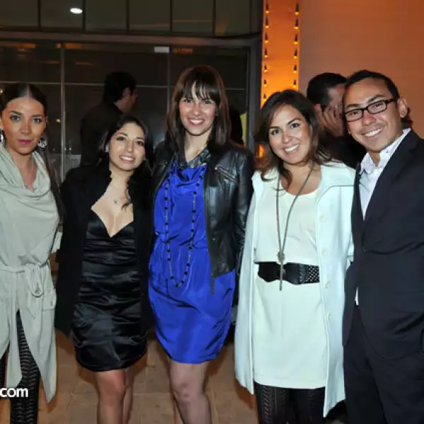 Liz Guadarrama,Miroslava Arzola,Vanessa Lujan,Xiomara Cruces y Daniel Munguía