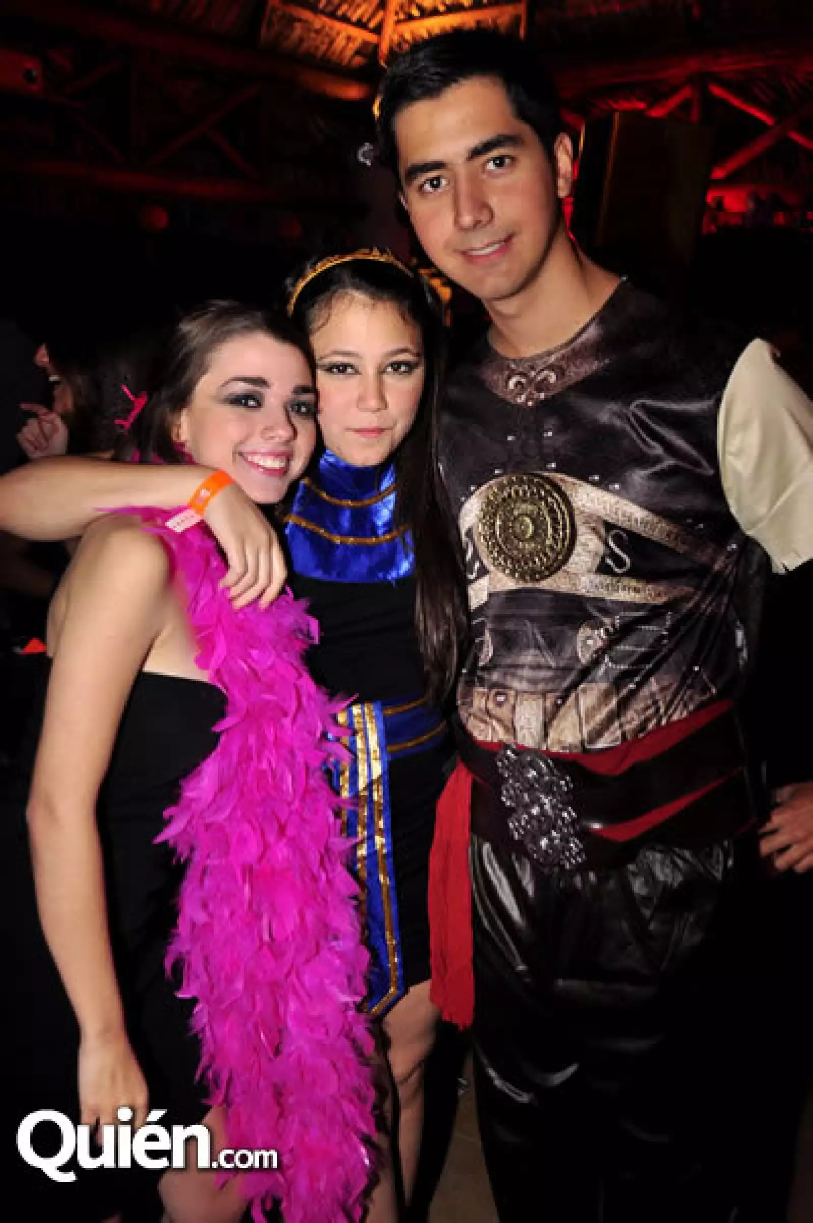 Karla Taméz,Nena Tafich y Daniel Castro