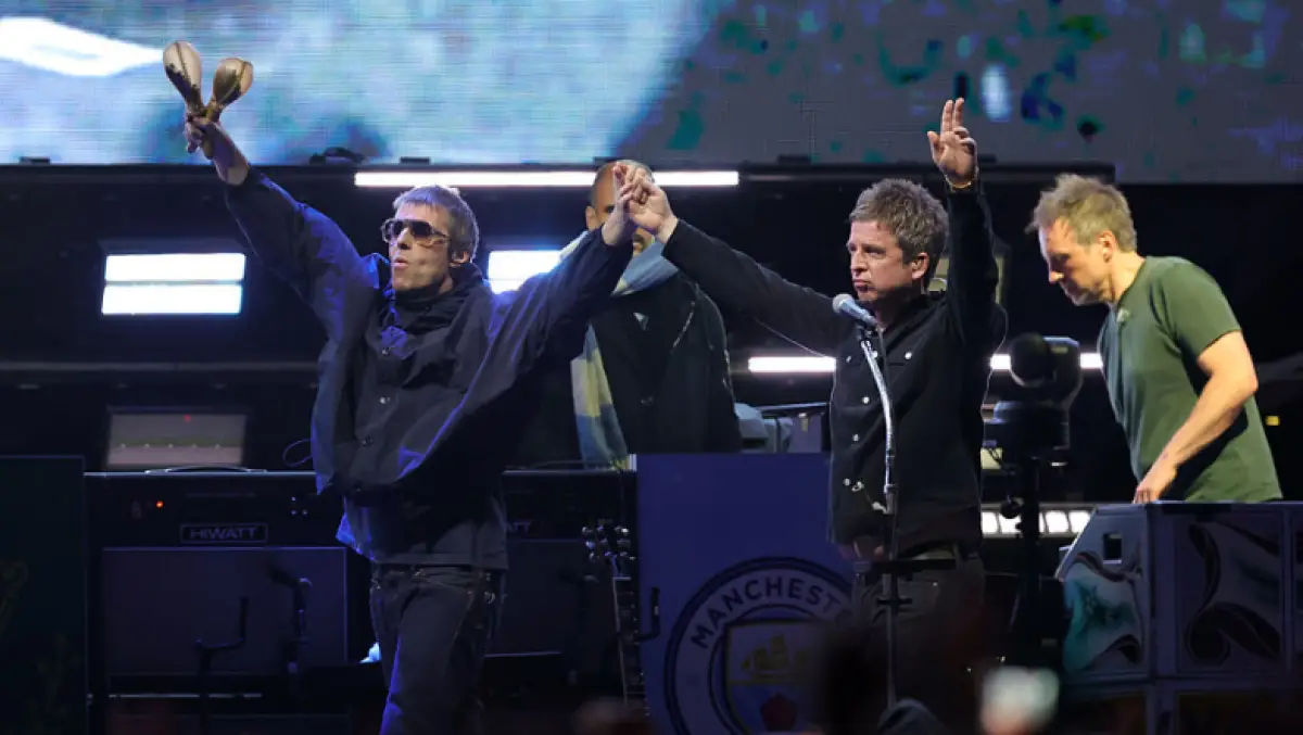 reunion de oasis .png