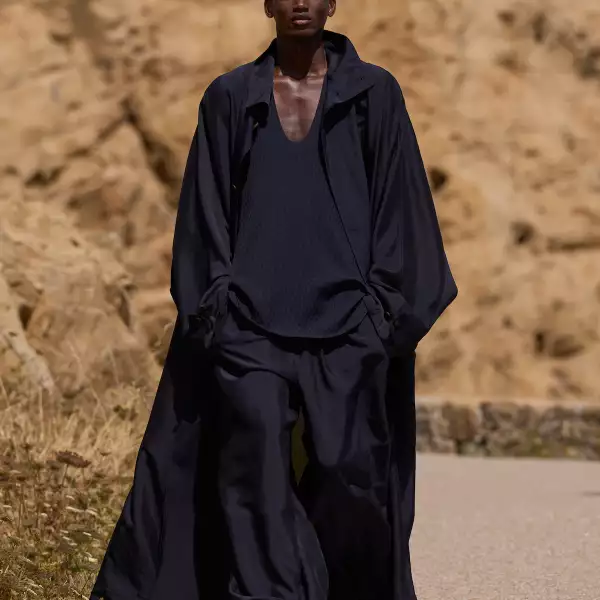 Jacquemus PO S27 043.jpg