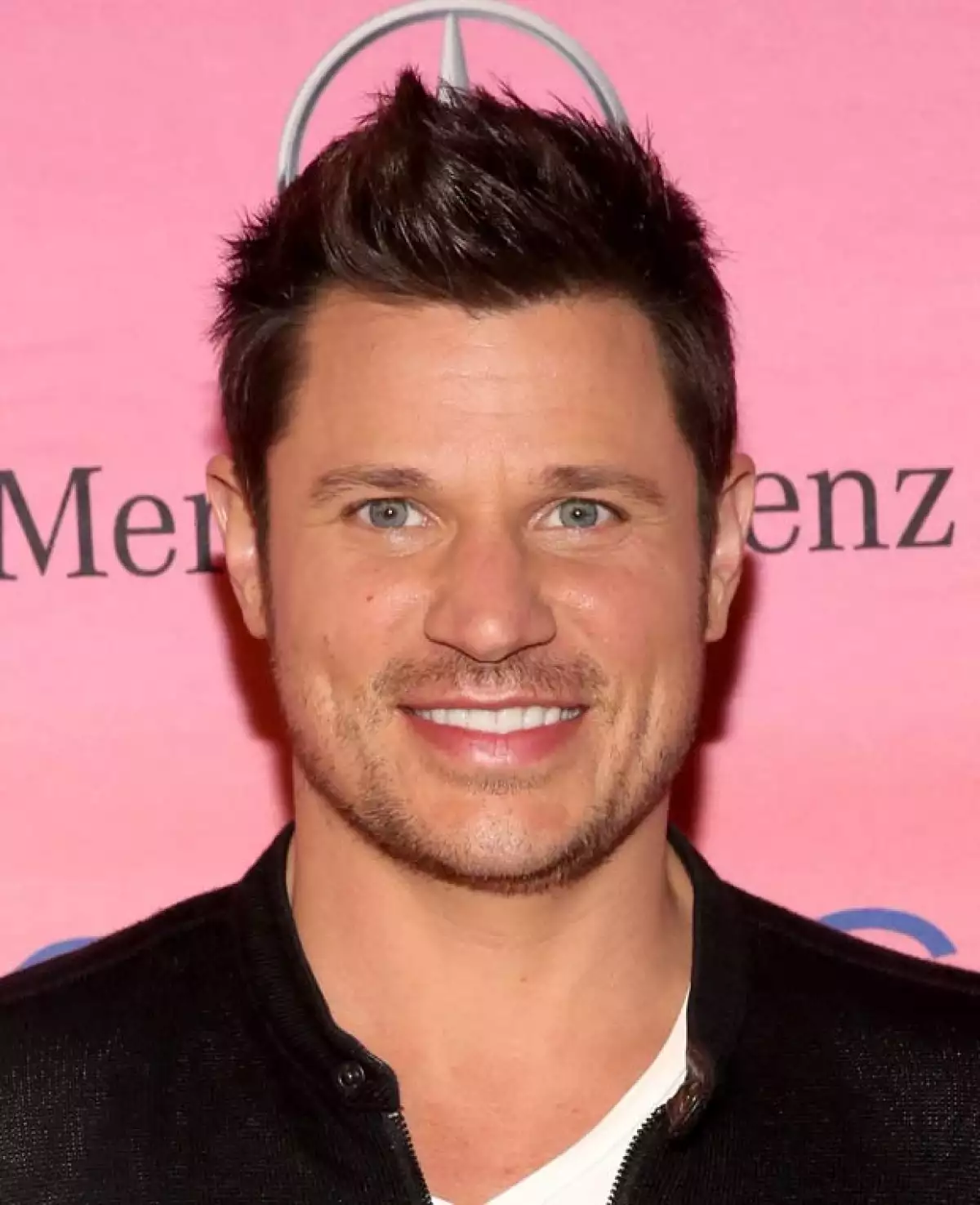 Nick Lachey acababa de terminar su relación con Jessica Simpson.