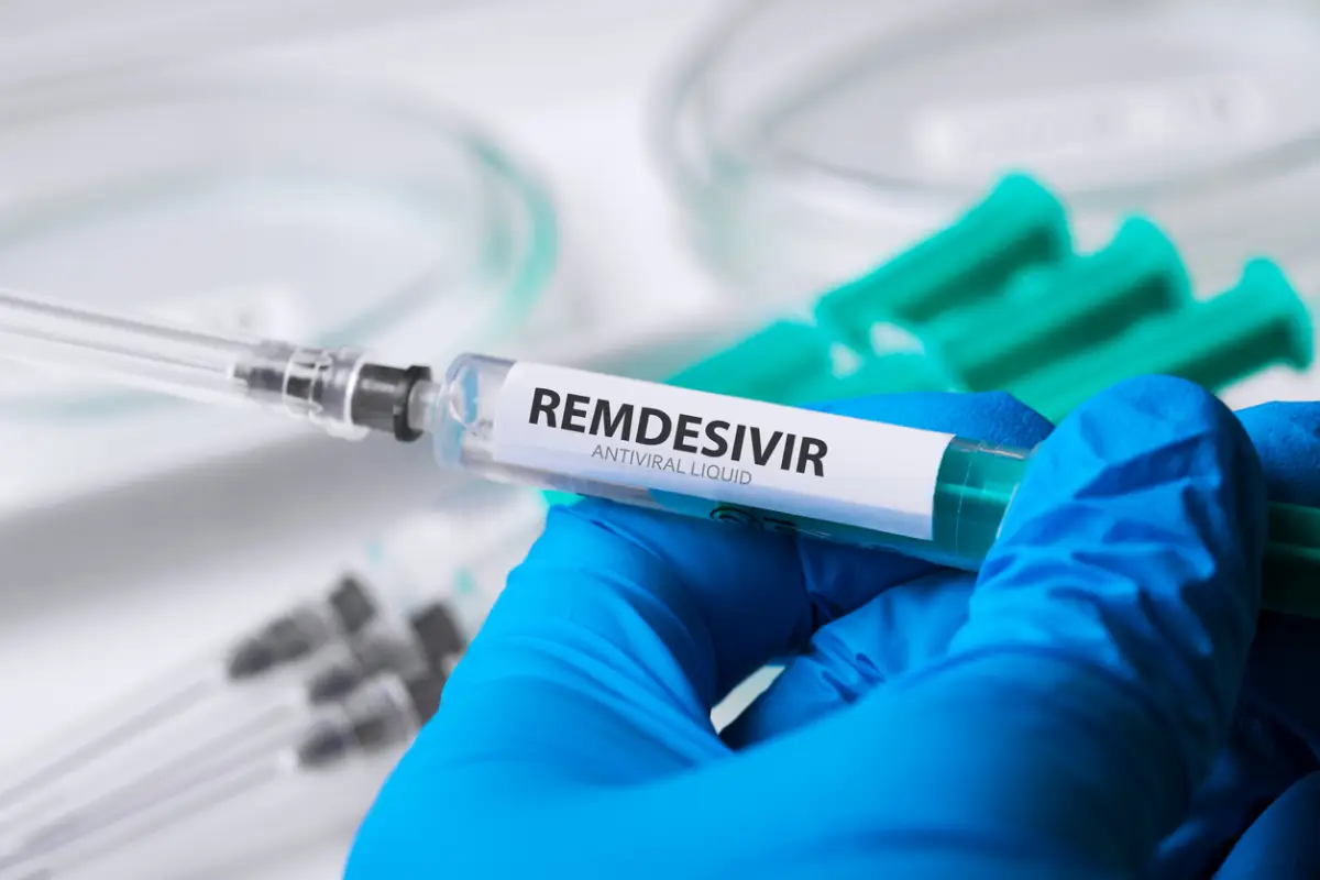 Remdesivir reduce 87% riesgos de hospitalización y muerte por COVID-19