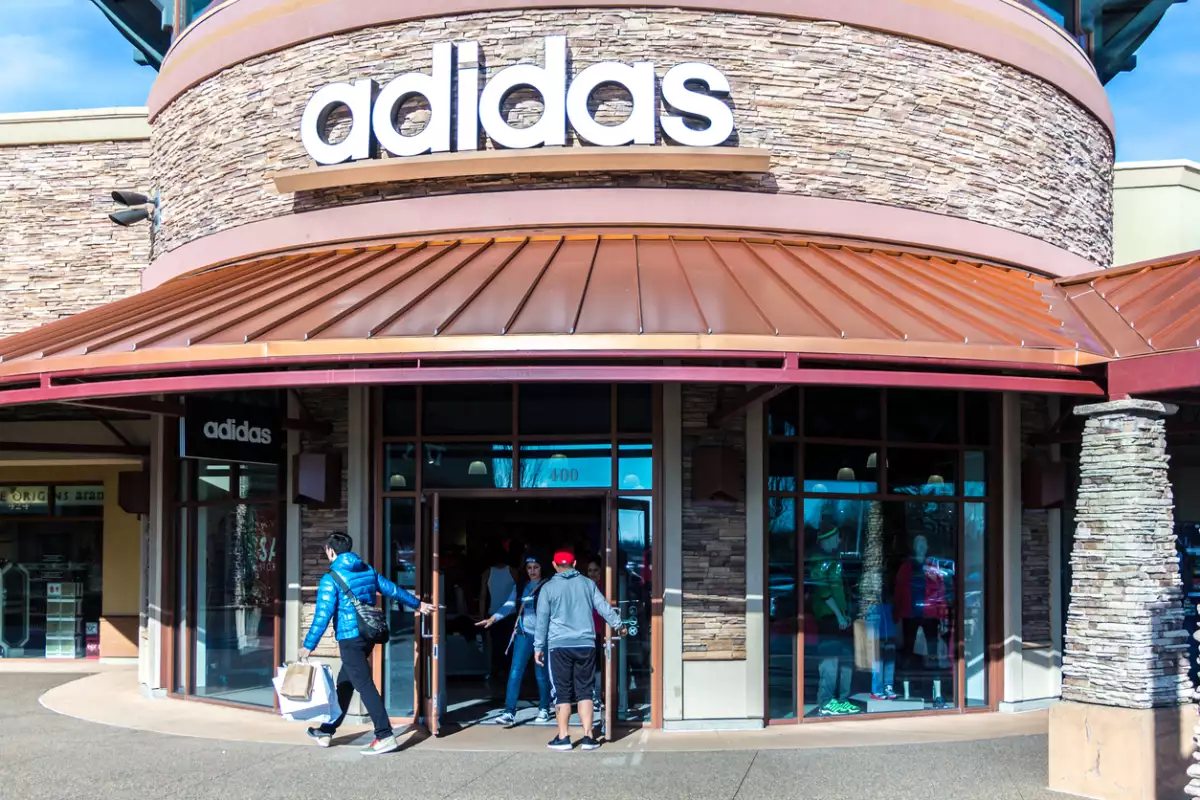 Adidas Store