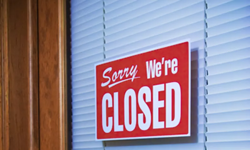 Todos los empleados se verán afectados, y sólo el personal considerado como fundamental deberá asistir a trabajar . (Foto: Getty Images)