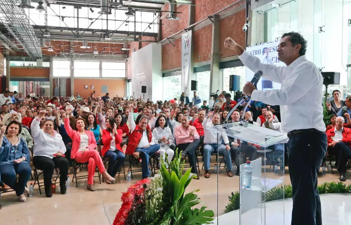 Enrique Ochoa en Aguascalientes