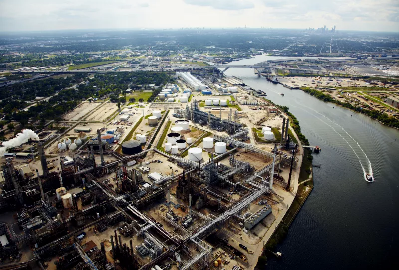 Las refinerías de Estados Unidos se han convertido en los principales consumidores de petróleo mexicano.