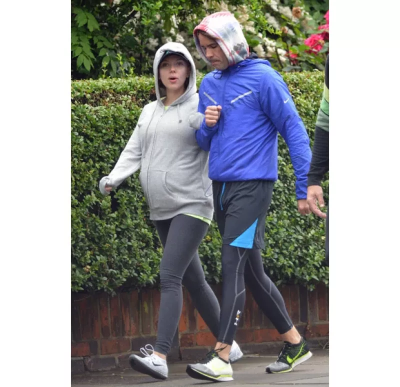 A unos meses de convertirse en mamá, la actriz estadounidense disfruta esta etapa de su vida al lado de Romain Dauriac en Inglaterra. Surgen primeras imágenes de su avanzado embarazo.