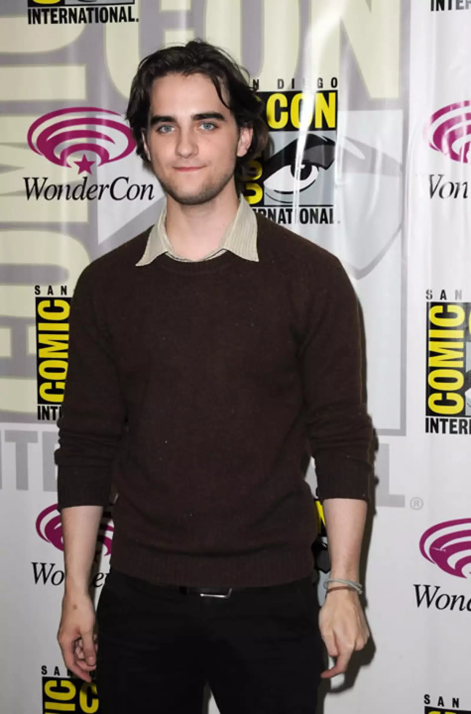 Landon Liboiron es Peter Rumancek en Hemlock Grove.