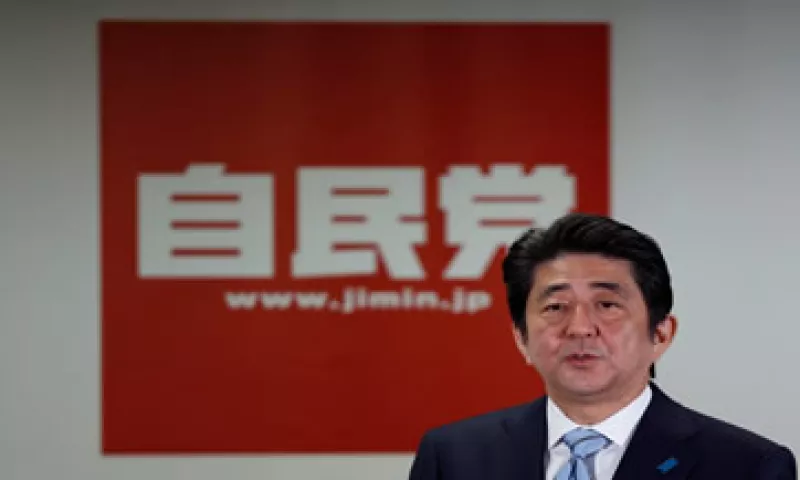 Las medidas económicas del primer ministro japonés Shinzo Abe, dieron resultados positivos sólo al principio. (Foto: Reuters )