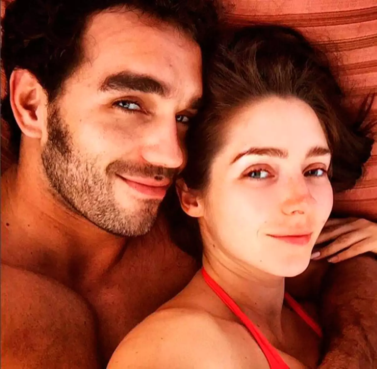 La pareja reveló hace unas semanas que serán papás.