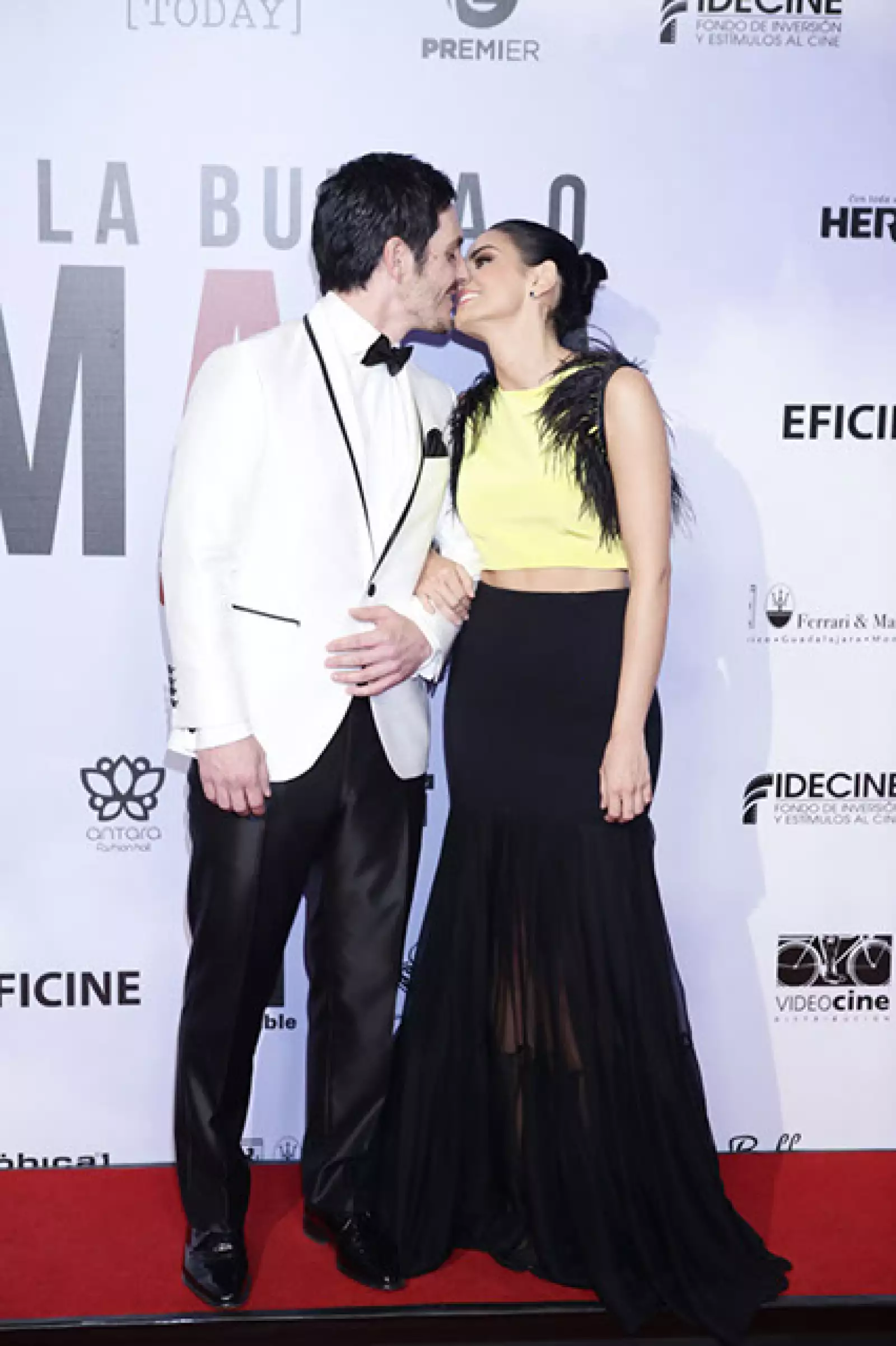 Mauricio Ochmann y Aislinn Derbez
