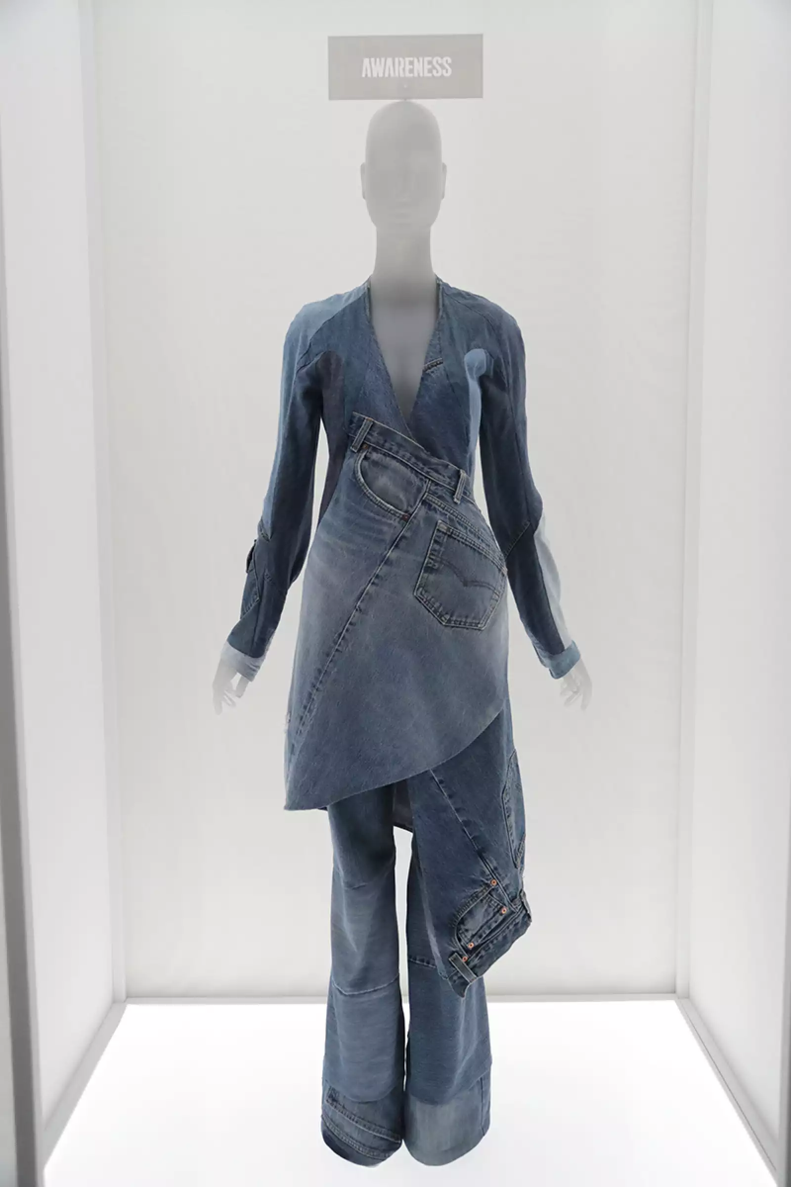 The Costume Institute Benefit celebrating the opening of In America: A Lexicon of Fashion, Exhibit Press Preview, The Metropolitan Museum of Art, New York, USA - 13 Sep 2021