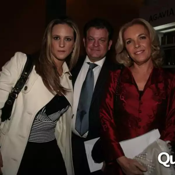 Cajas en subasta revive el arte