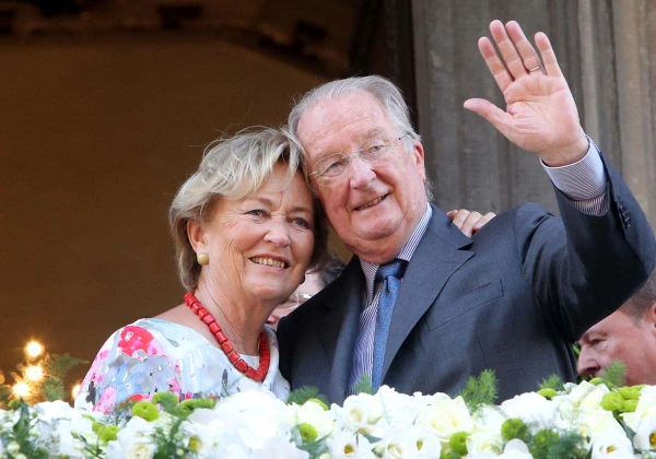 El rey Alberto II con su esposa, la reina Paola