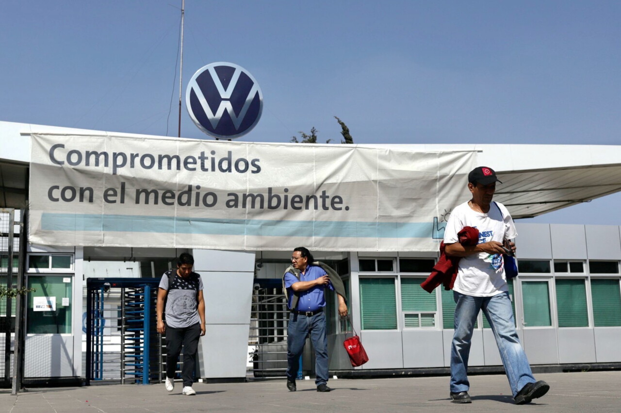 Volkswagen evita huelga en la planta de Puebla; dará un aumento de 8.24% a sus empleados este año