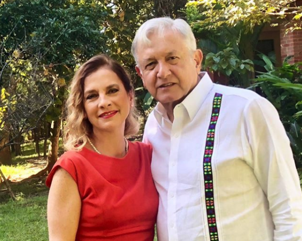 AMLO y Beatriz