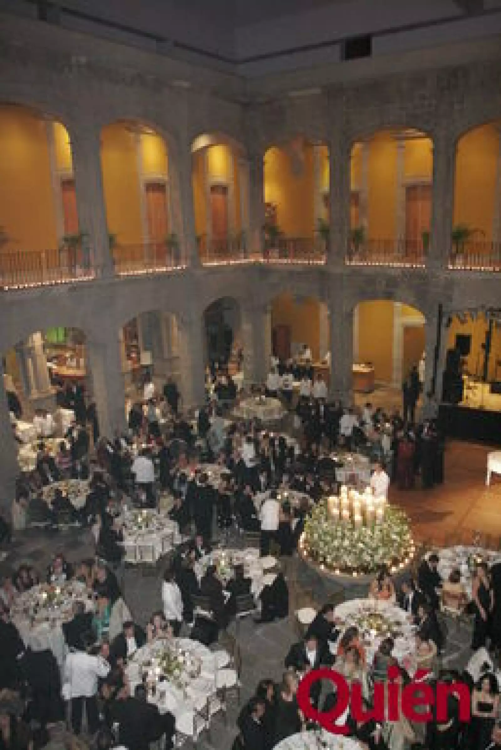 Aspectos. Boda de Paulina Flores y Pablo Corona