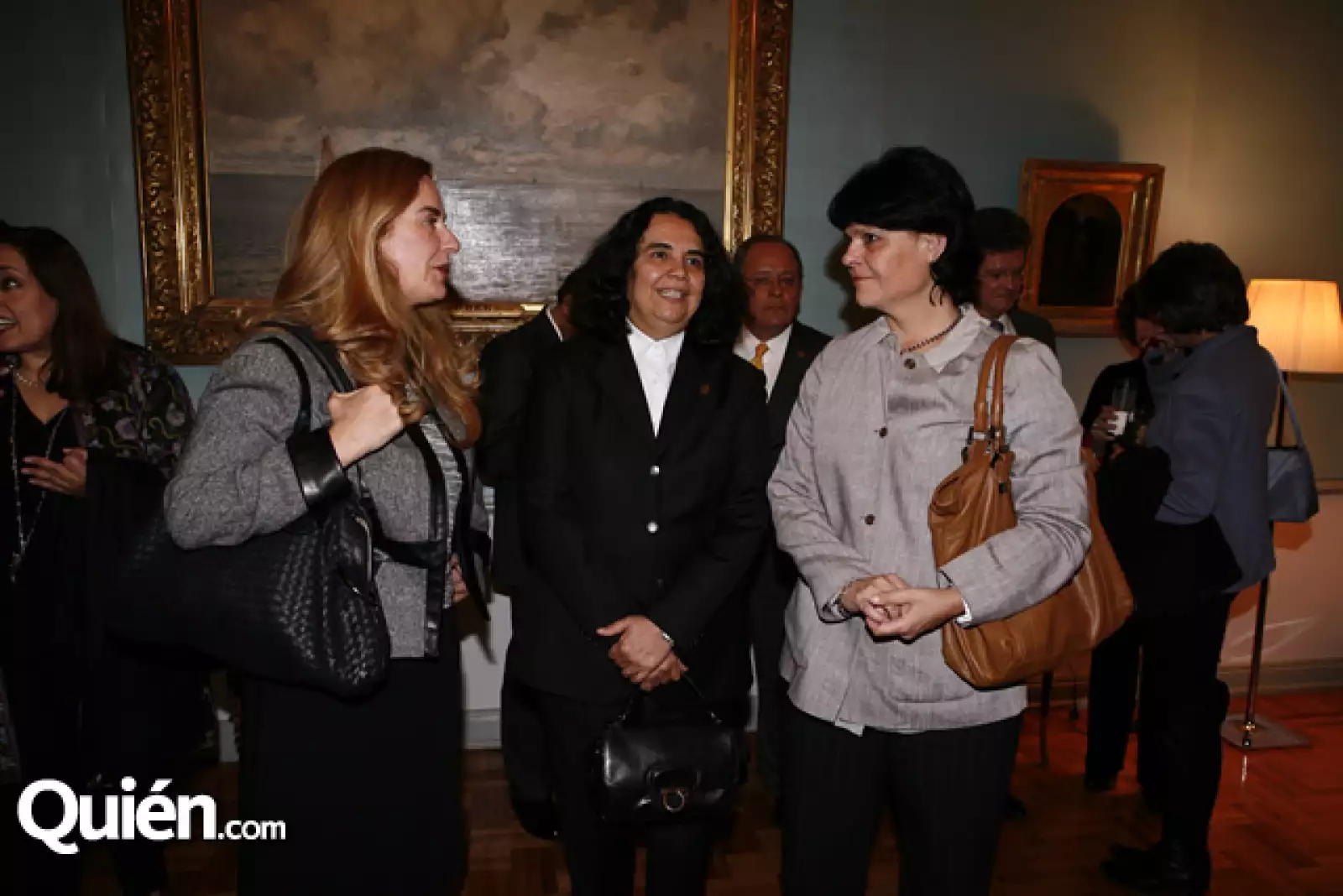 Paloma Porraz,Consuelo Sáizar,Irma Pia González