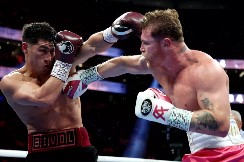 Bivol-Canelo