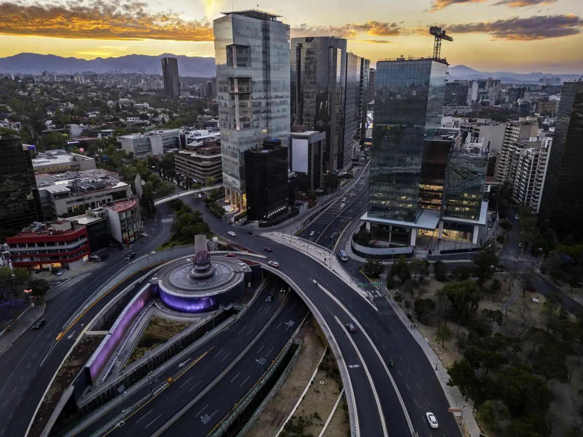 CDMX retrocede como ciudad inteligente: cae en el ranking mundial por problemas sociales 