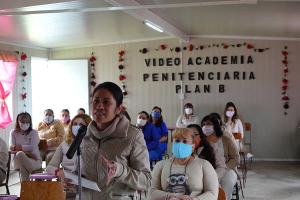 Mujeres recluidas en el penal de Santiaguito.