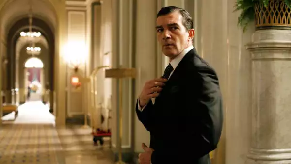 Antonio Banderas como Rafe