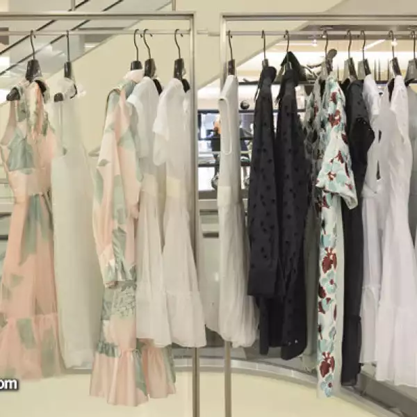 Lanzamiento Amelia Toro en Saks