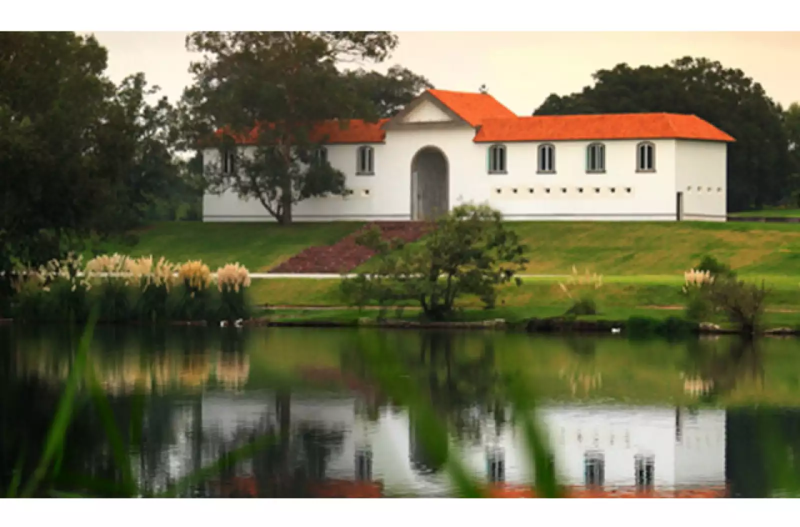 Hacienda La Escoba:  Hacienda La Escoba te hará sentir que estas en un bosque encantado, por su hermoso paisaje y linda capilla