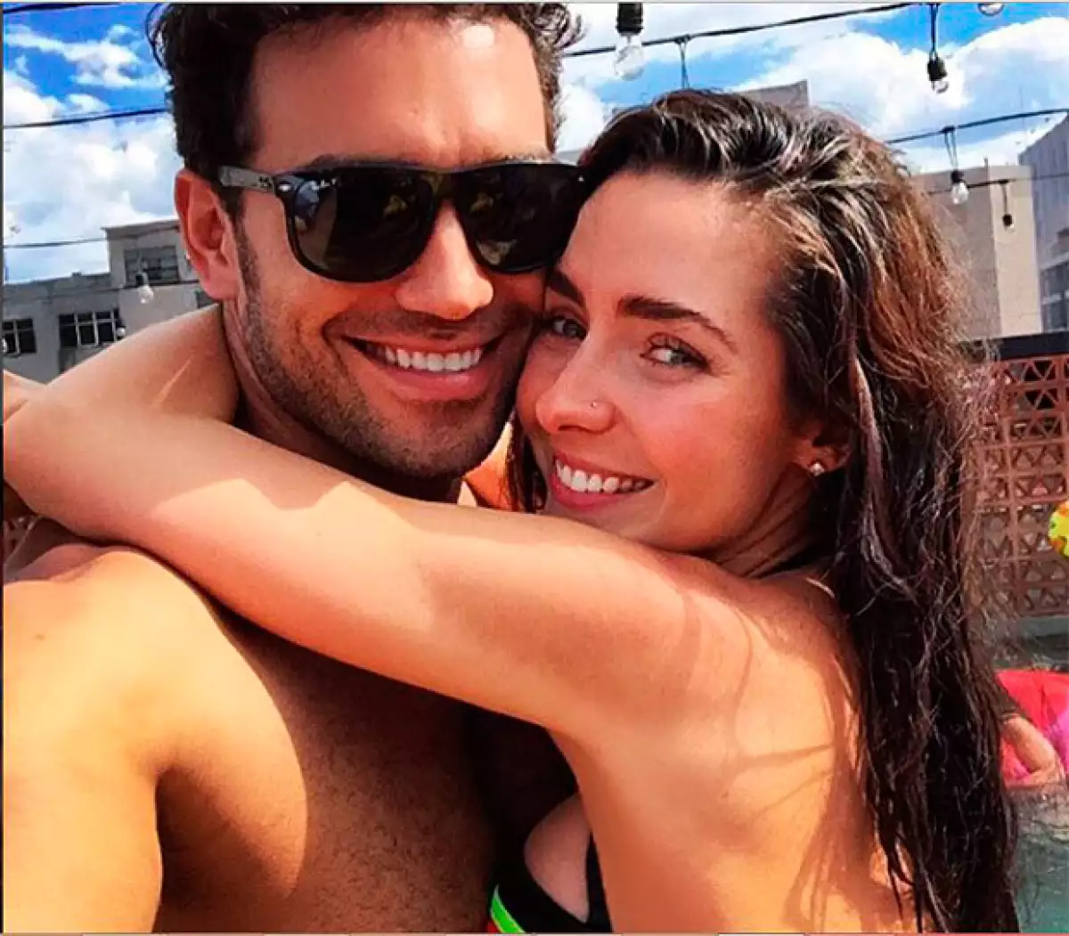 La actriz celebró sus 29 años rodeada de sus mejores amigos y el modelo Marcus Ornelas, con quien se dice mantiene un romance.