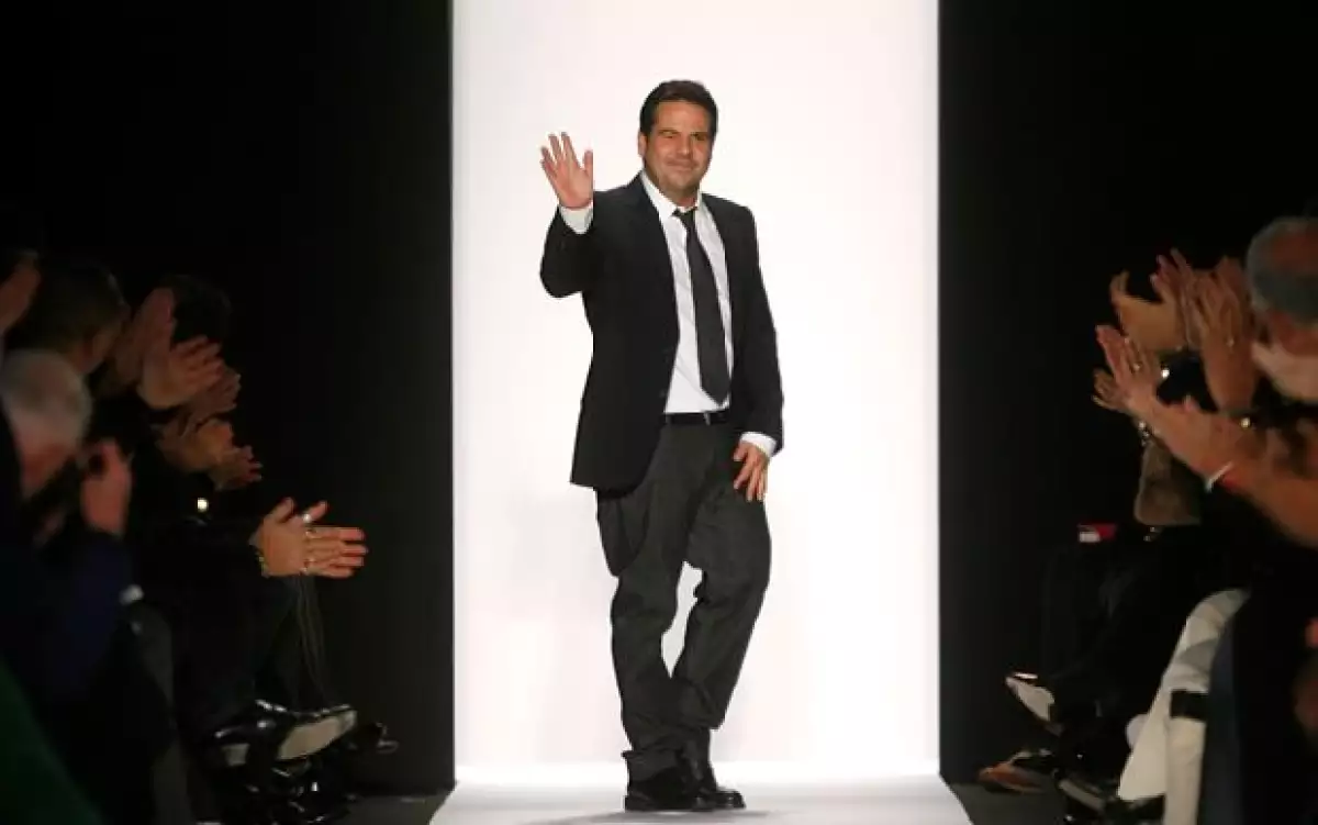 El diseñador cubano volvió a la Semana de la Moda de Nueva York listo para enfrentar una batalla.