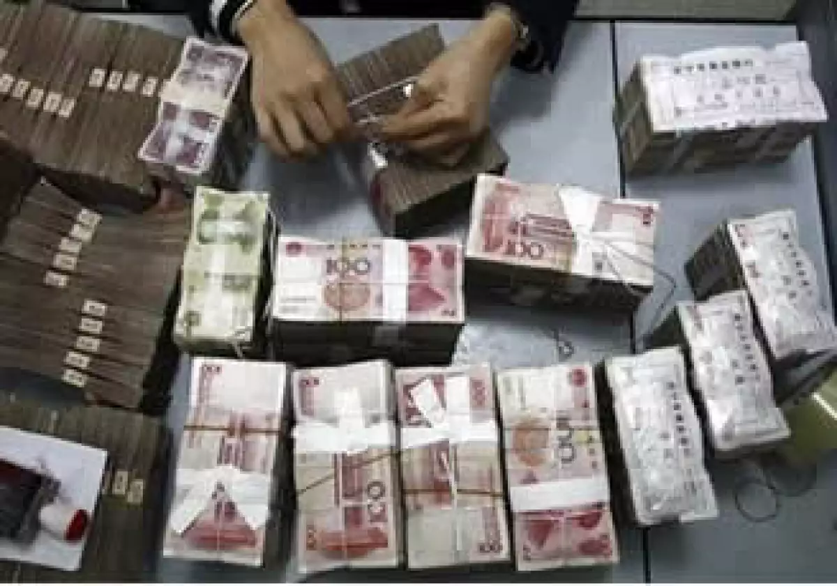 China podría permitir que el yuan suba un poco el próximo año si la recuperación de la economía mundial mantiene su curso. (Foto: AP)