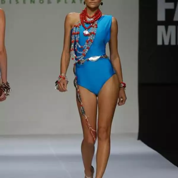 MBF Pasarela Delia González