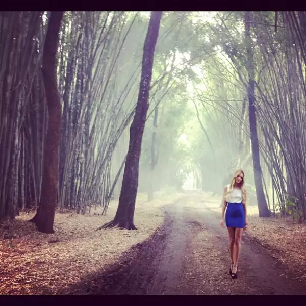 Eiza.