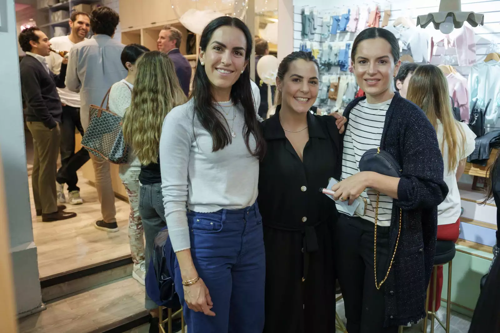 Vivi Patrón, Pamela Gremión y Pili García