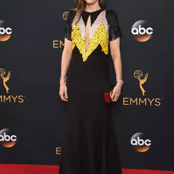 Amanda Peet en Altuzarra.