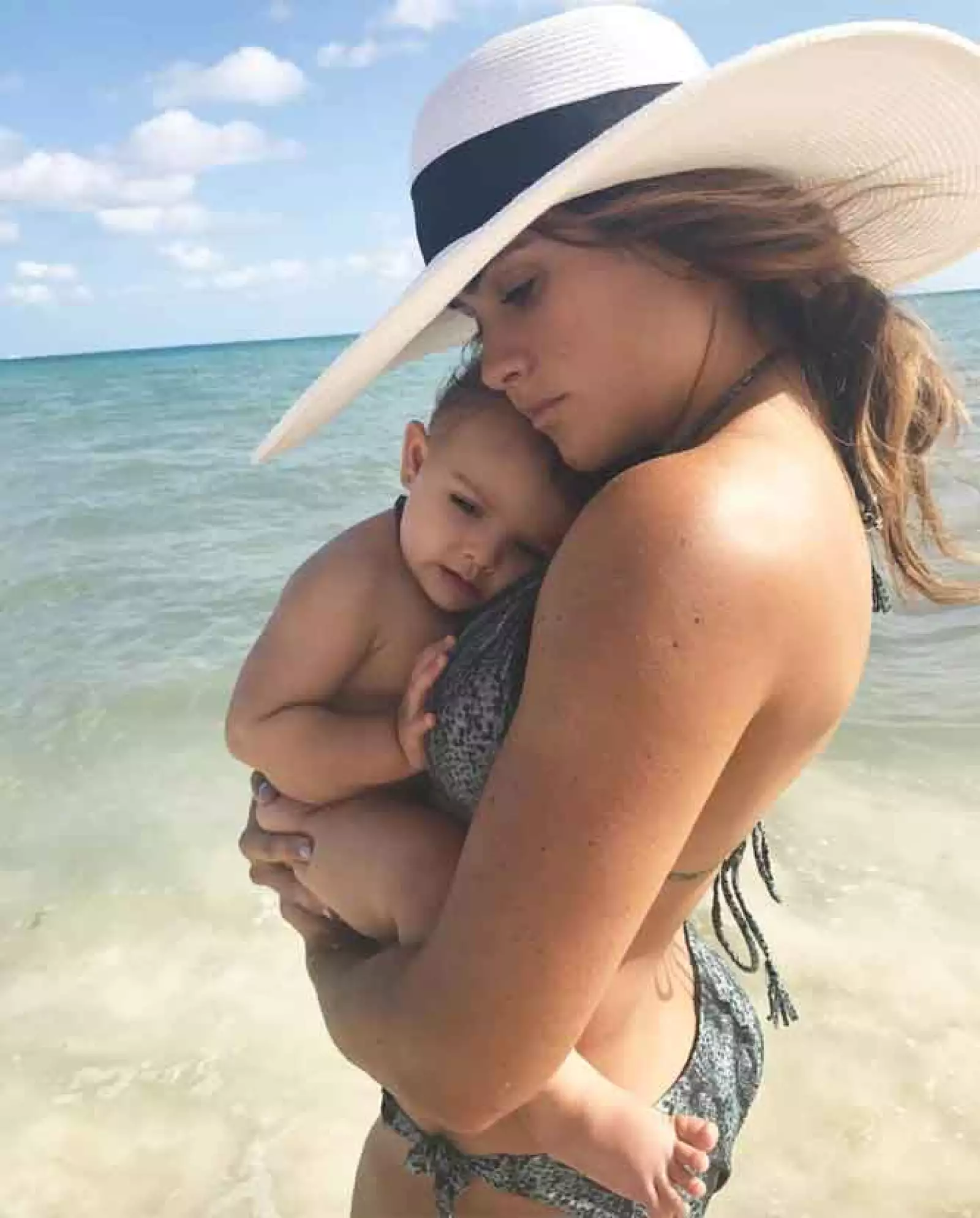 Alessandra Rojo de la Vega y Martinah en Playa del Carmen