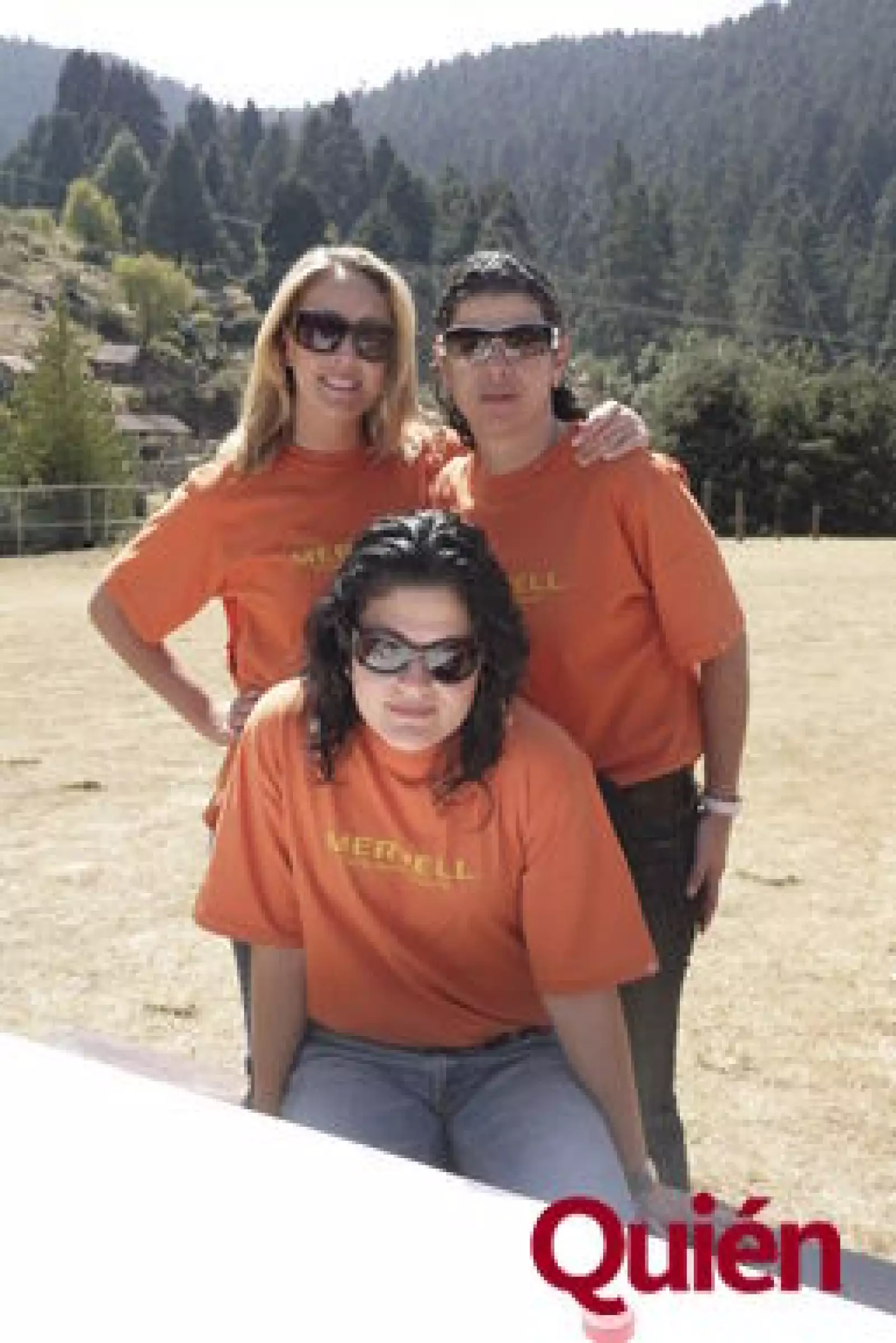 Karen Cuellar, Hensi Morris