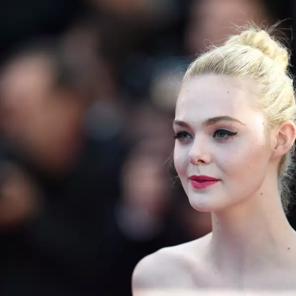 Elle Fanning