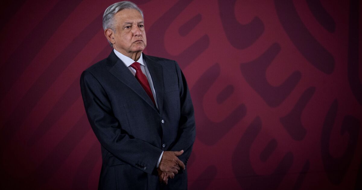 AMLO defiende nuevo blindaje de obras: "la Corte está en contra de nosotros"