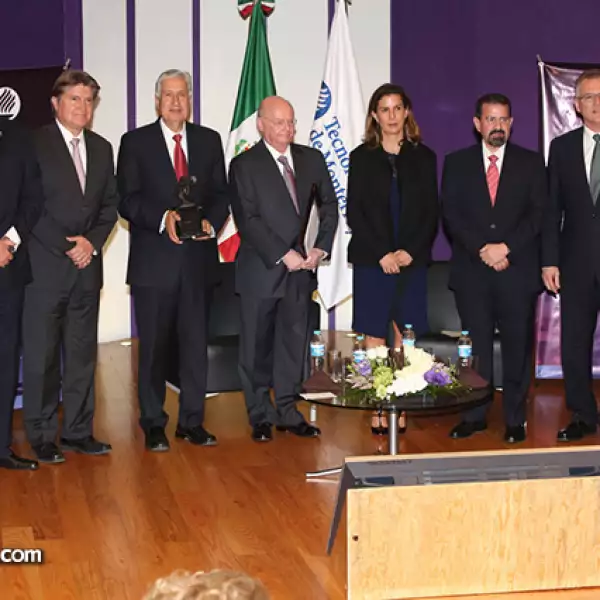 Pedro Grasa,Carlos Cruz,David Noel Ramírez,Juan Beckmann,Bárbara Garza,Arturo Torres y Alfonso Pompa