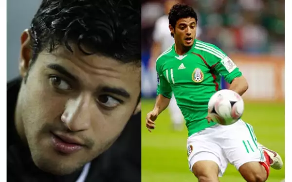 Carlos Vela también tiene lo suyo y es considerado por muchas un futbolista muy sexy.