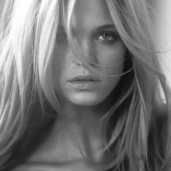 Erin Heatherton, modelo de Victoria´s Secret tenía 23 años y el actor 38 cuando comenzaron una relación.