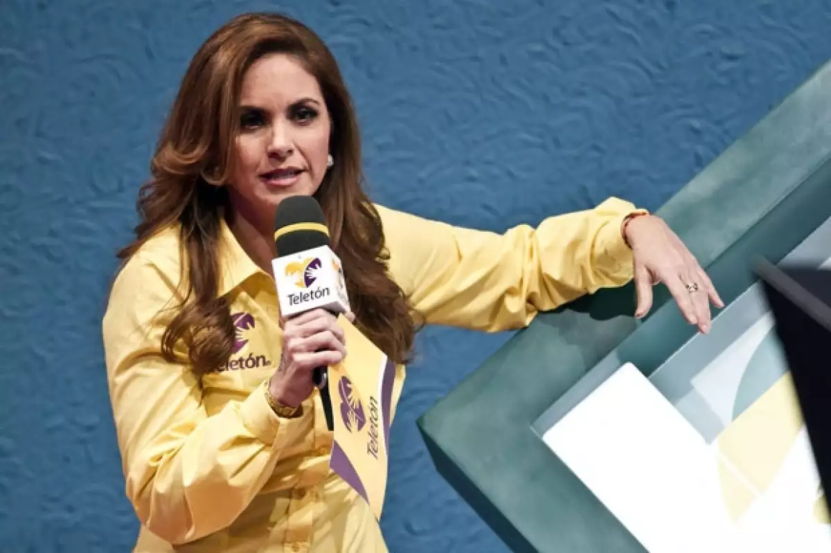 La cantante regresó a ser uno de los personajes más comentados en las redes sociales al escribir un tuit de apoyo y suponer que también Bolivia estaba entre los países con alerta de tsunami.